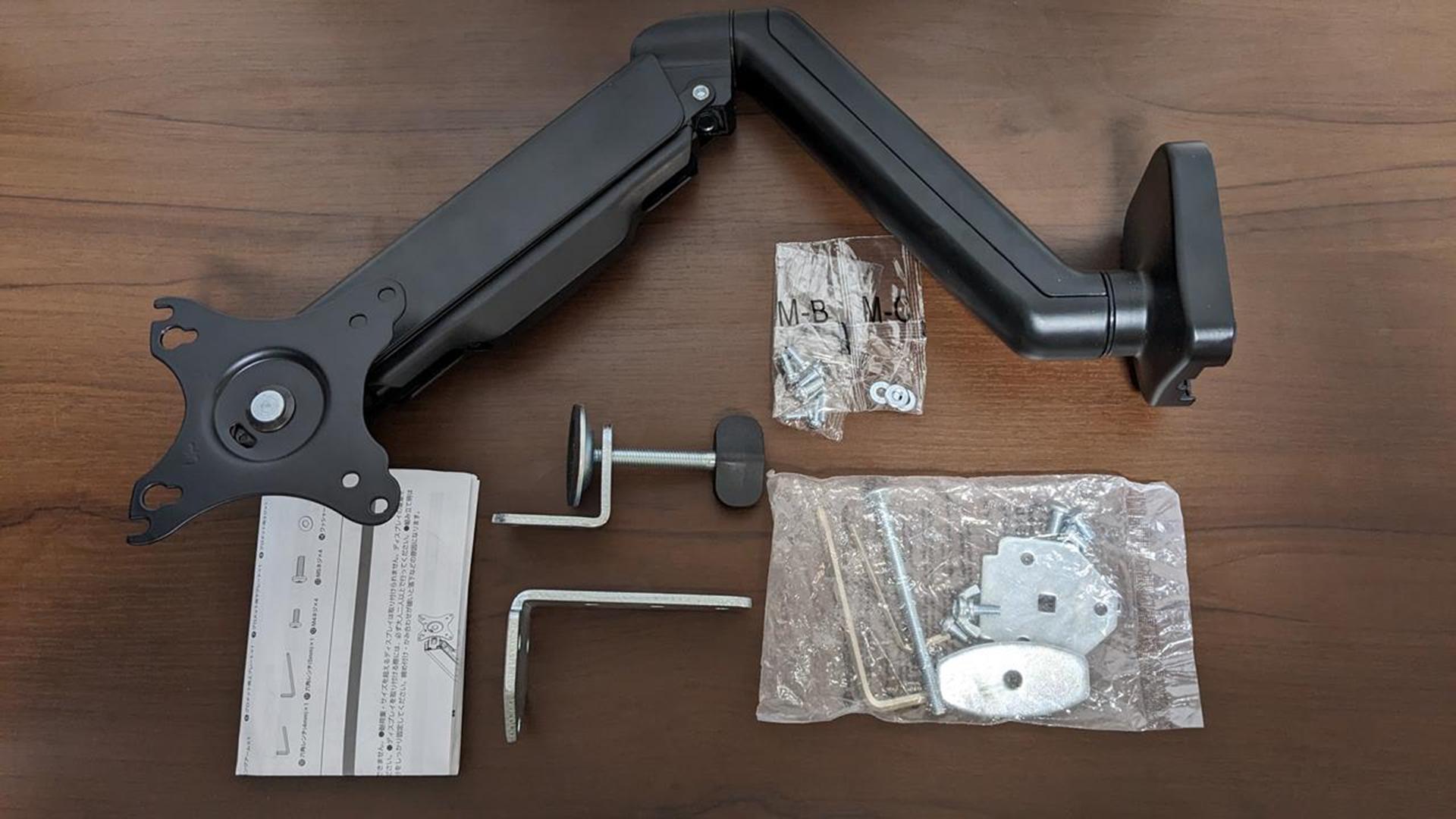 エレコムのモニターアーム「DPA-SS02BK」が安価だけど使い勝手が良かった