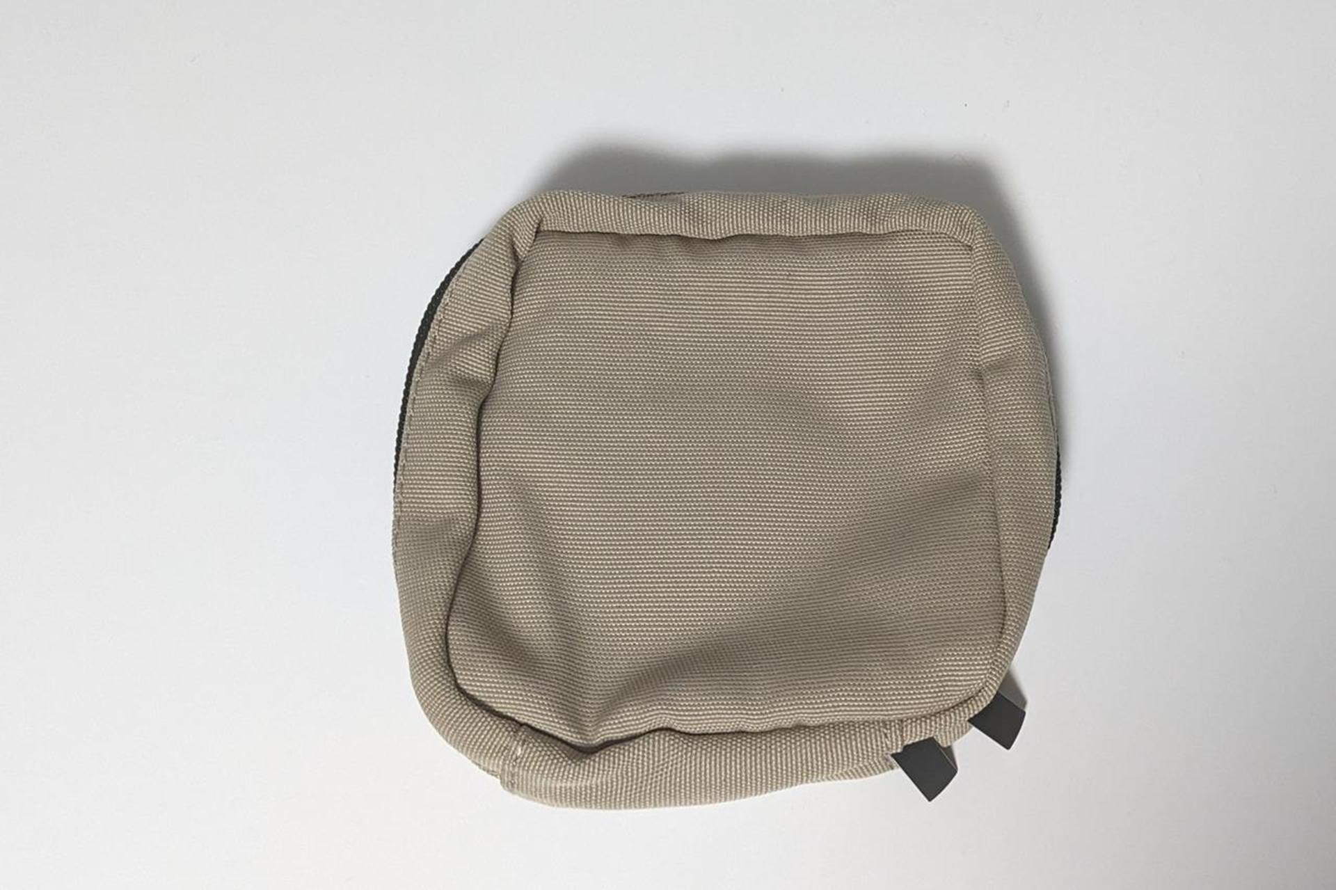 【PR】持ち歩き用に最強な小さめ化粧ポーチを使ってみる