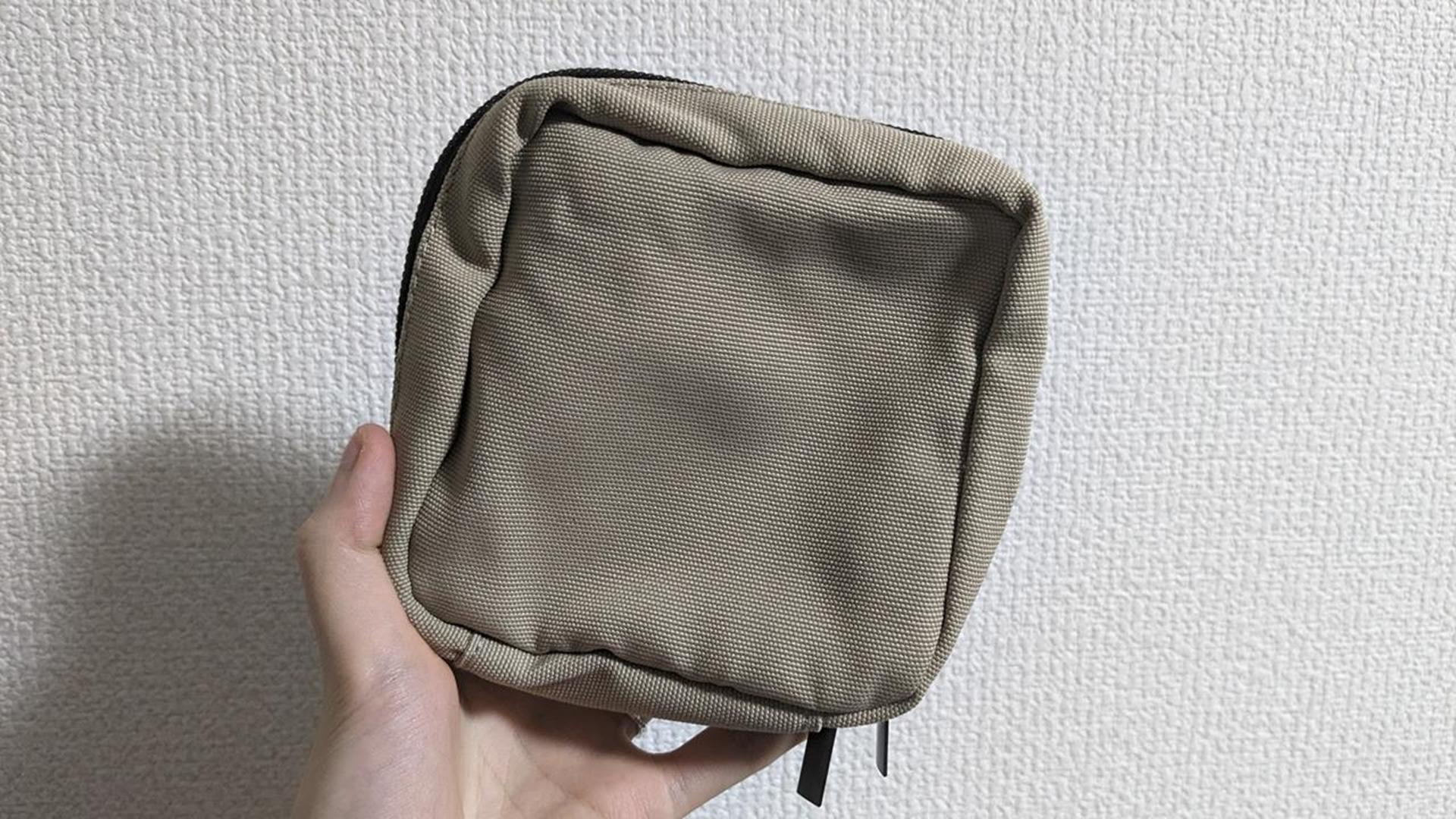 【PR】持ち歩き用に最強な小さめ化粧ポーチを使ってみる