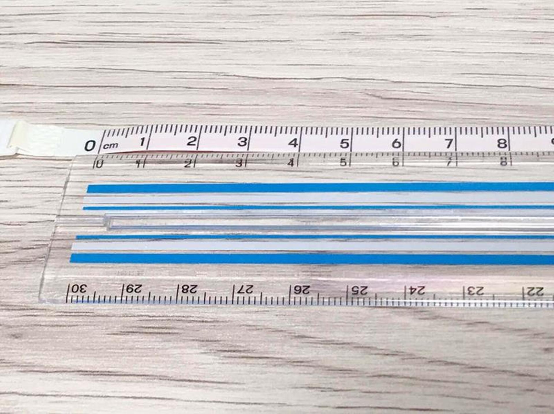 セリアで売っている「宅配サイズメジャー」がモノトーンデザインでおしゃれ